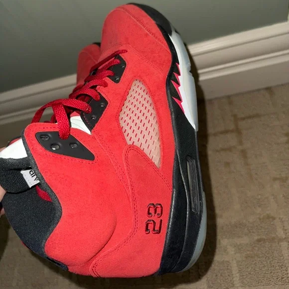 Air Jordan 5 Retro 'Raging Bull' 2021